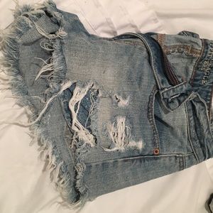 Short, ripped shorts